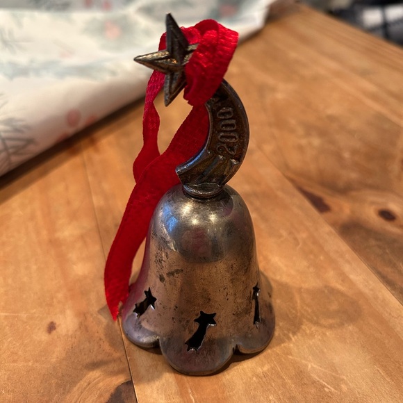 Bell 🔔 - Picture 3 of 7